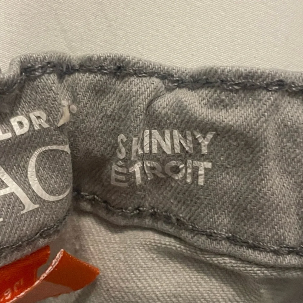 The Children’s Place Grey Skinny Jeans 6-9M